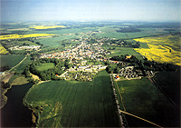 Luftaufnahme von Garz aus dem Jahre 1992.